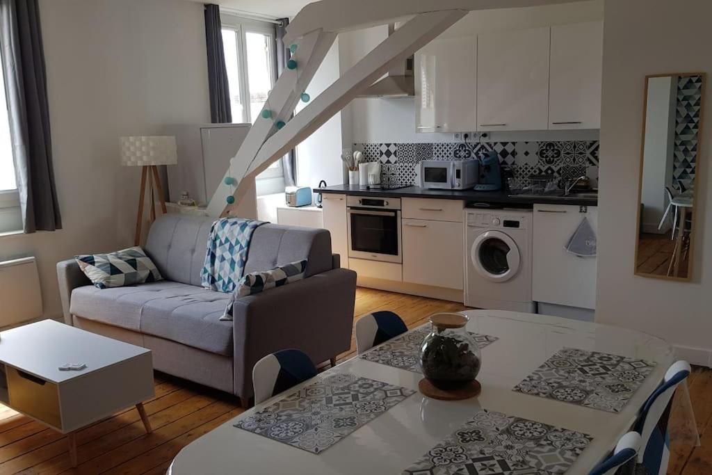 Appartement Lumineux Et Moderne Льо Ман Екстериор снимка